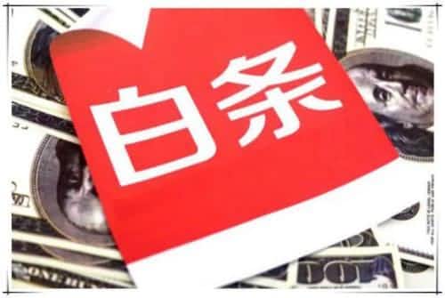 DeepSeek可以训练自己的AI模型吗？